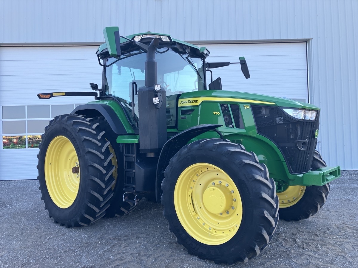 2021 John Deere 7R 230 Image 4