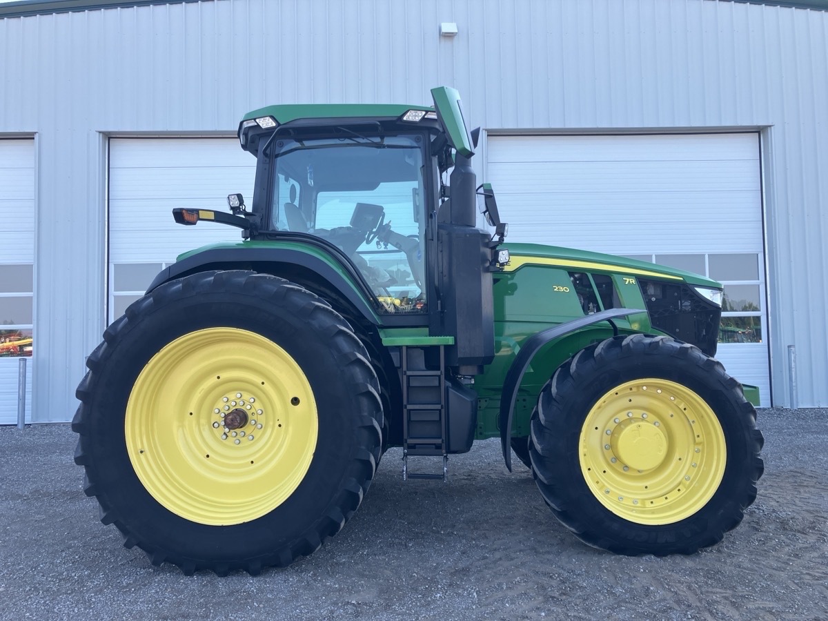 2021 John Deere 7R 230 Image 5