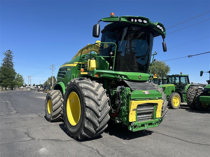 2017 John Deere 8800 Image 3