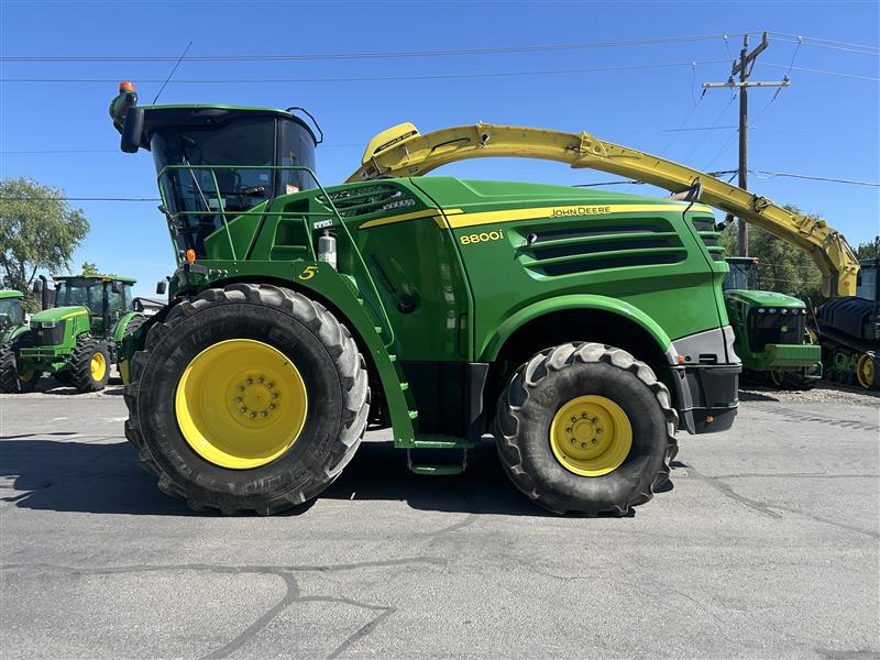 2017 John Deere 8800 Image 8