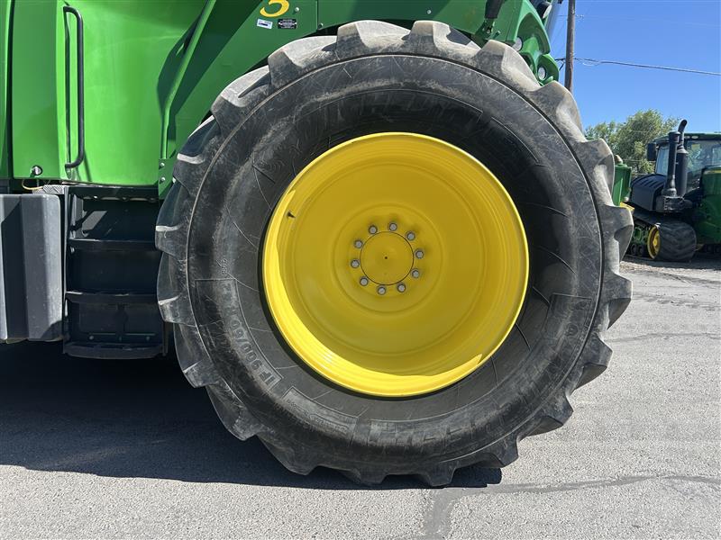 2017 John Deere 8800 Image 13