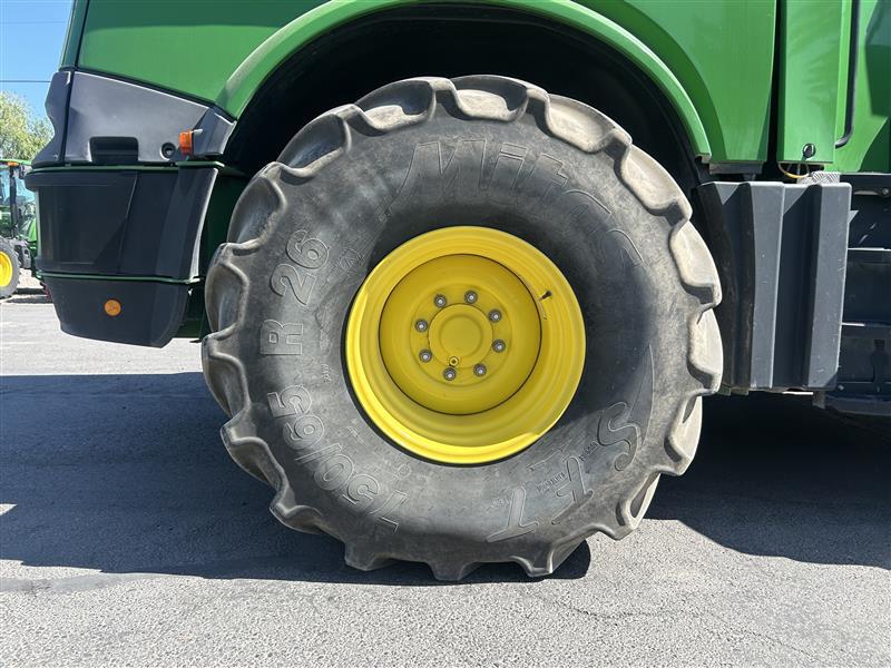 2017 John Deere 8800 Image 15
