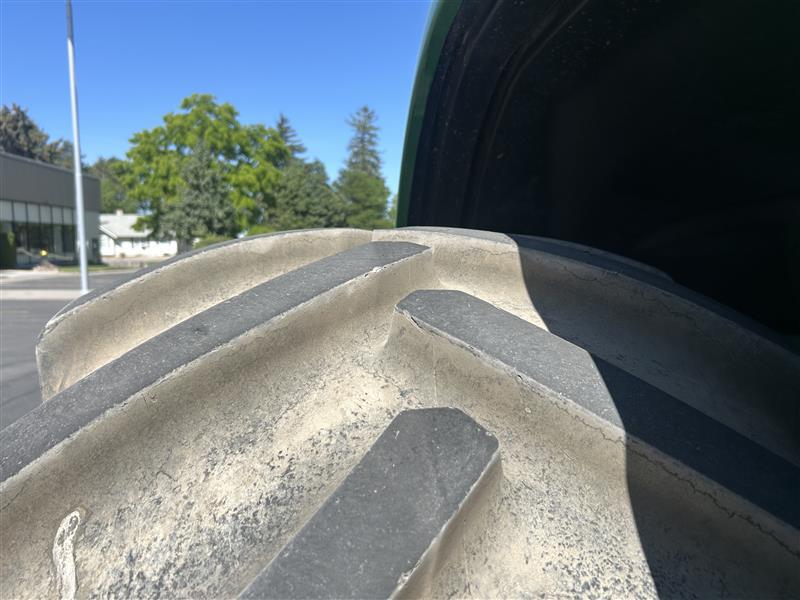 2017 John Deere 8800 Image 16