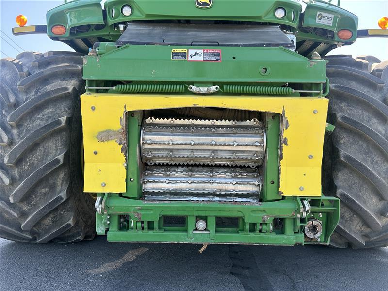 2017 John Deere 8800 Image 20