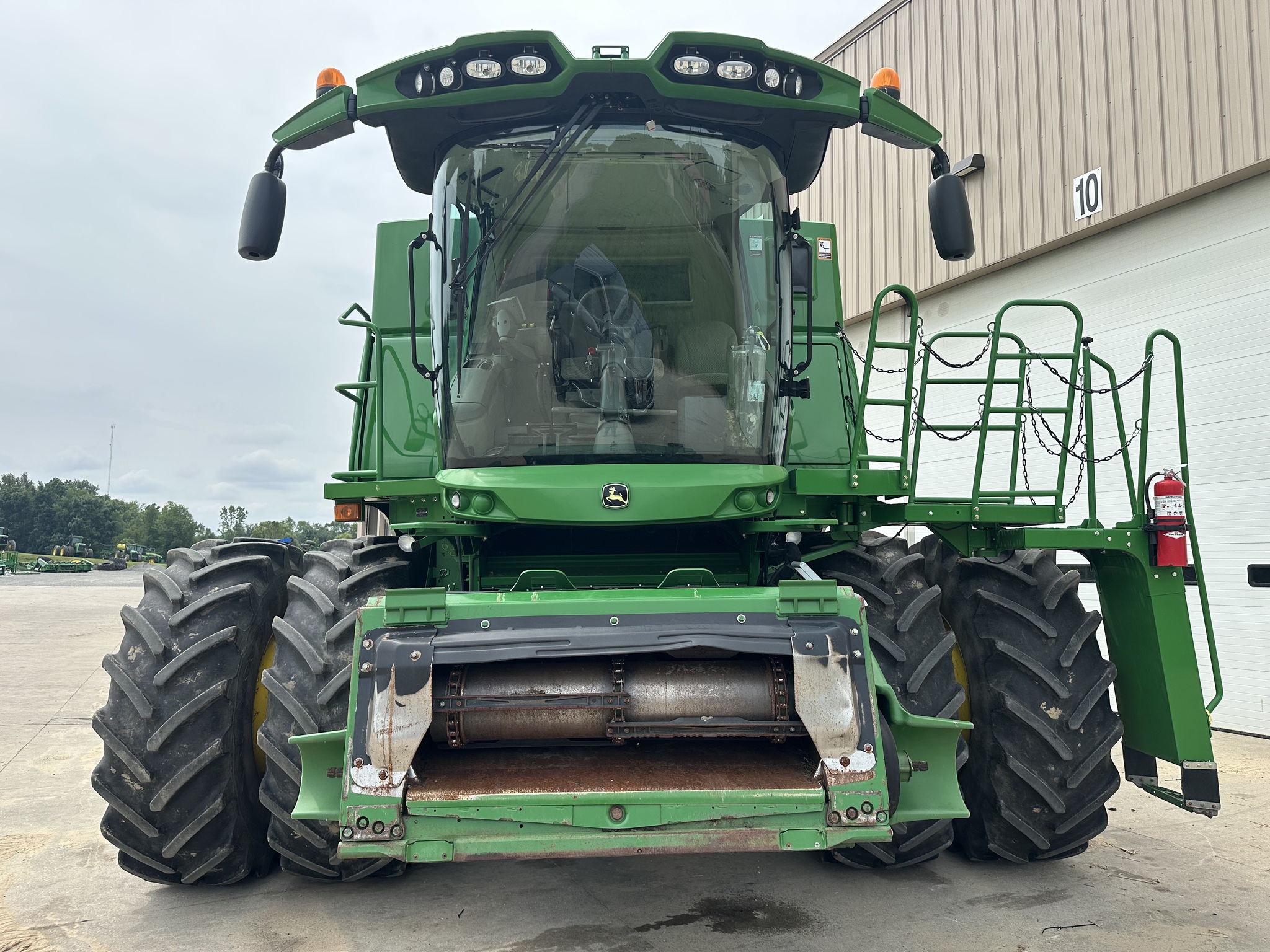 2012 John Deere S690 Image 8