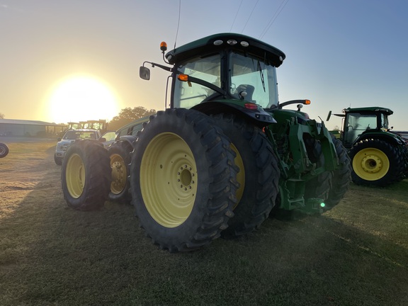 2015 John Deere 8345R Photo 4