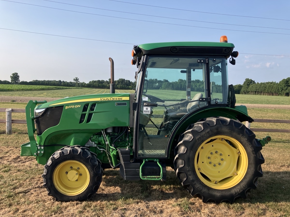 2020 John Deere 5075GN Image 4