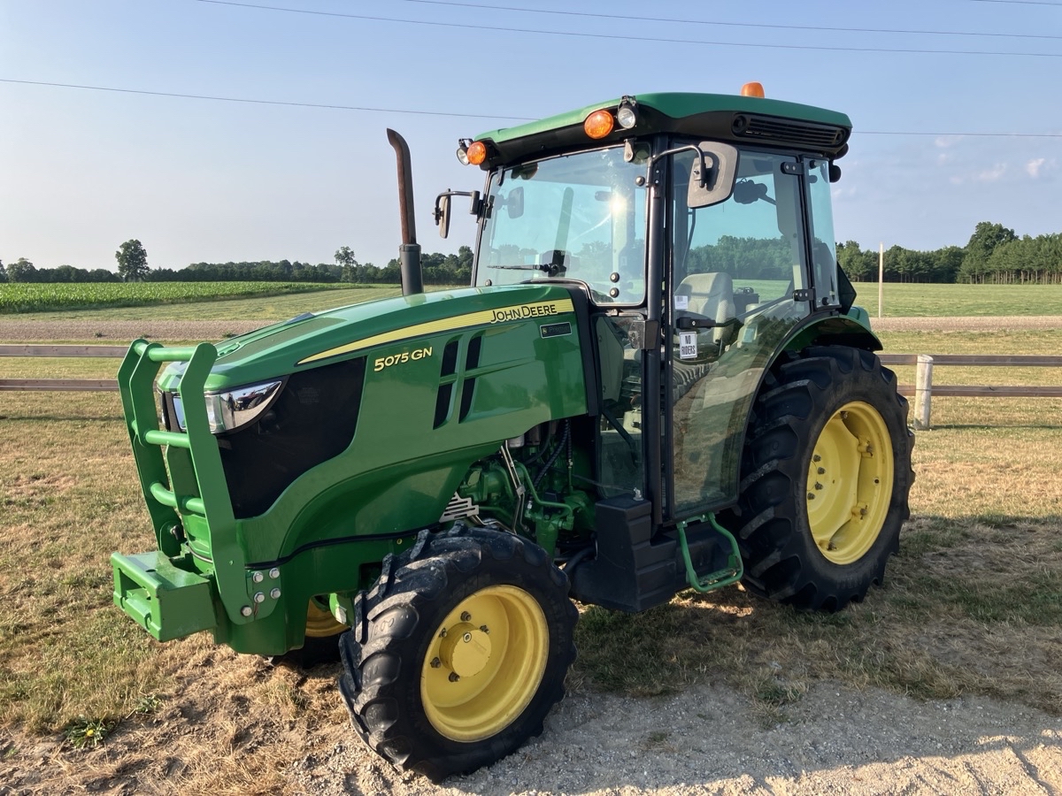 2020 John Deere 5075GN Image 1