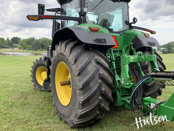 Photo of 2023 John Deere 7R 310