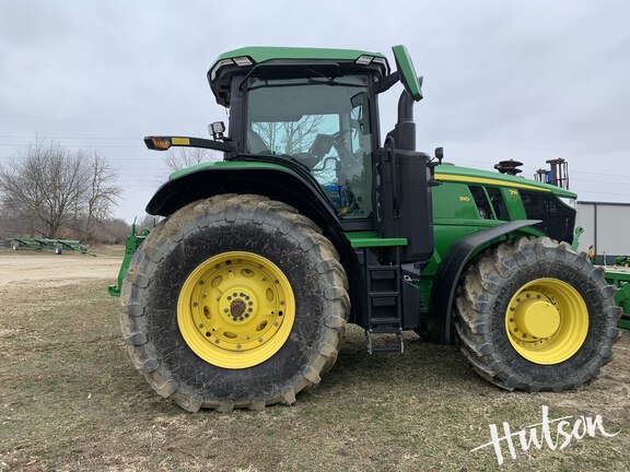 Photo of 2023 John Deere 7R 310