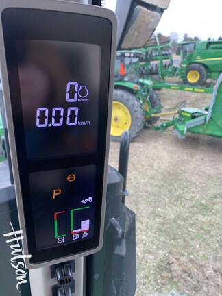 Photo of 2023 John Deere 7R 310