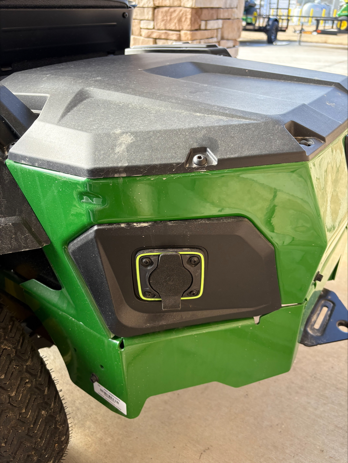 2024 John Deere Z370R 48A Electric Image 6