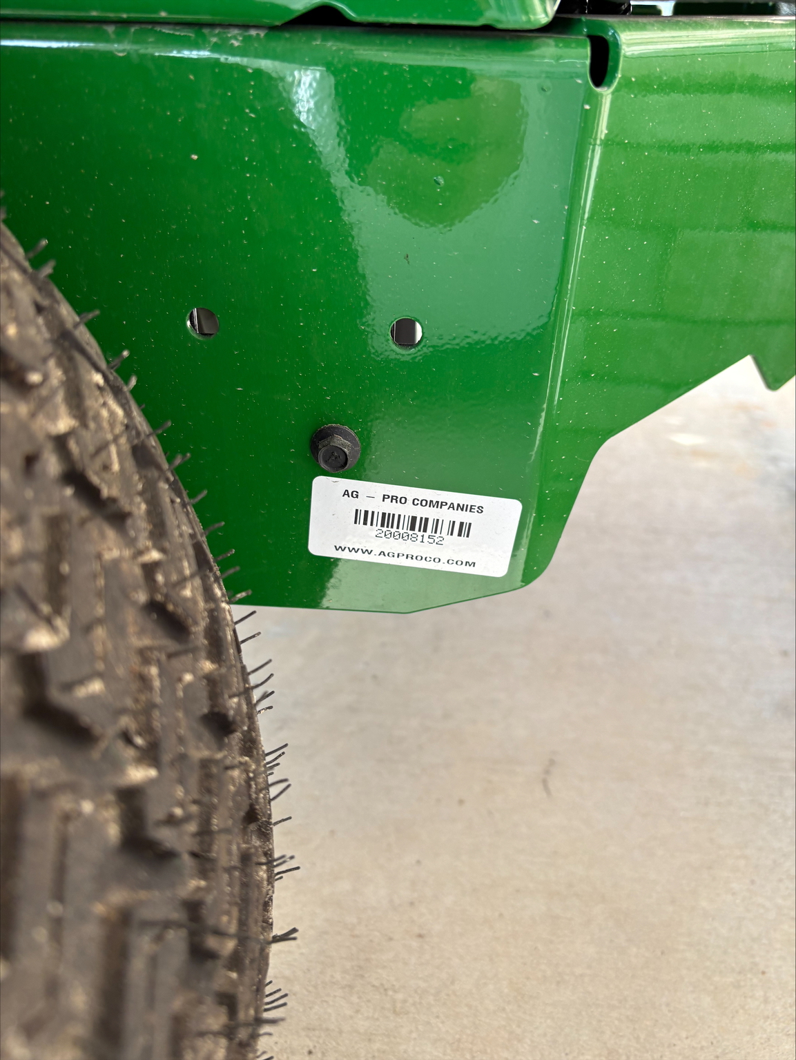 2024 John Deere Z370R 48A Electric Image 9