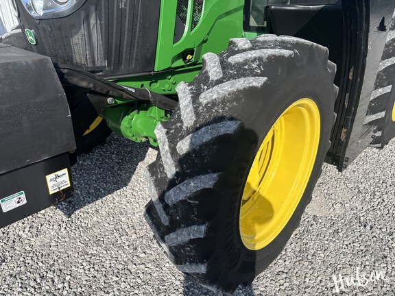 Photo of 2021 John Deere 6110M