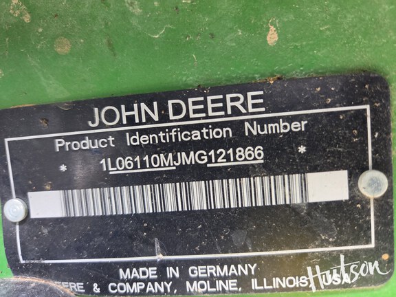 Photo of 2021 John Deere 6110M