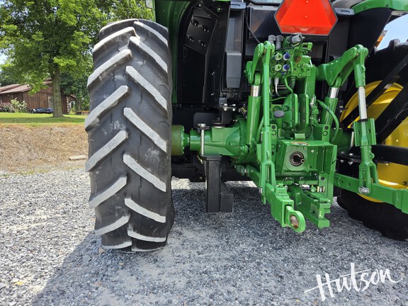 Photo of 2021 John Deere 6110M