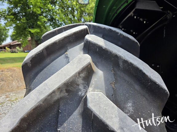 Photo of 2021 John Deere 6110M