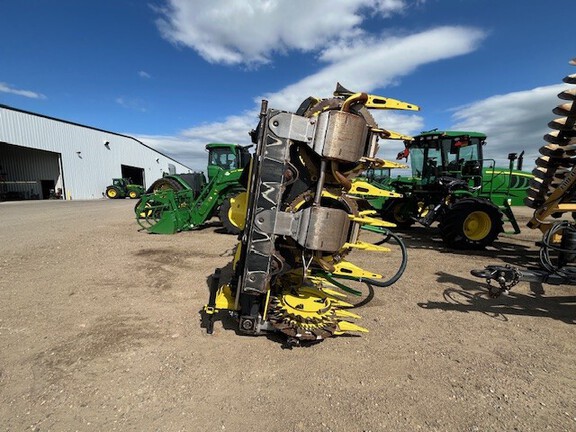 Used 2023 John Deere 690 Row Crop Forage Harvester Heads at Horizon Ag & Turf in Lloydminster, AB - Photo9