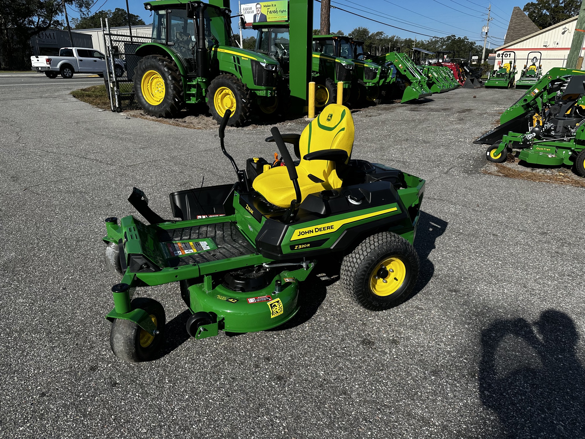 2025 John Deere Z320R Image 2