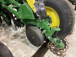 2012 John Deere 1770NT Image 11