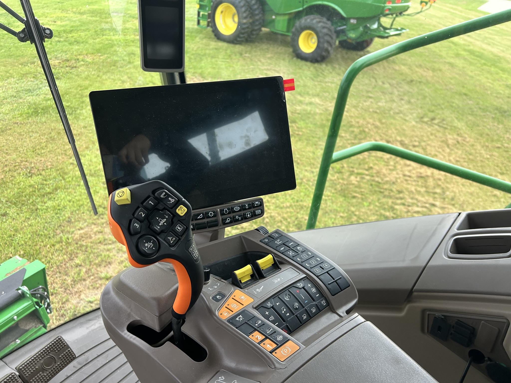  2024 John Deere S770 at Heritage Tractor in Aledo, IL