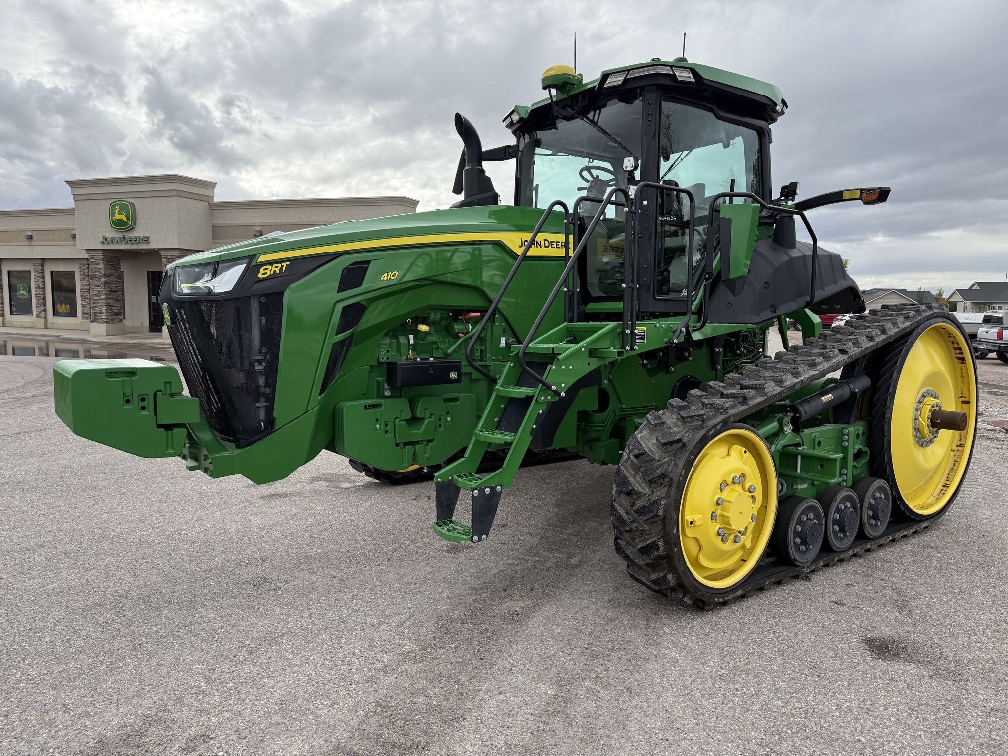 2023 John Deere 8RT 410 Image 1