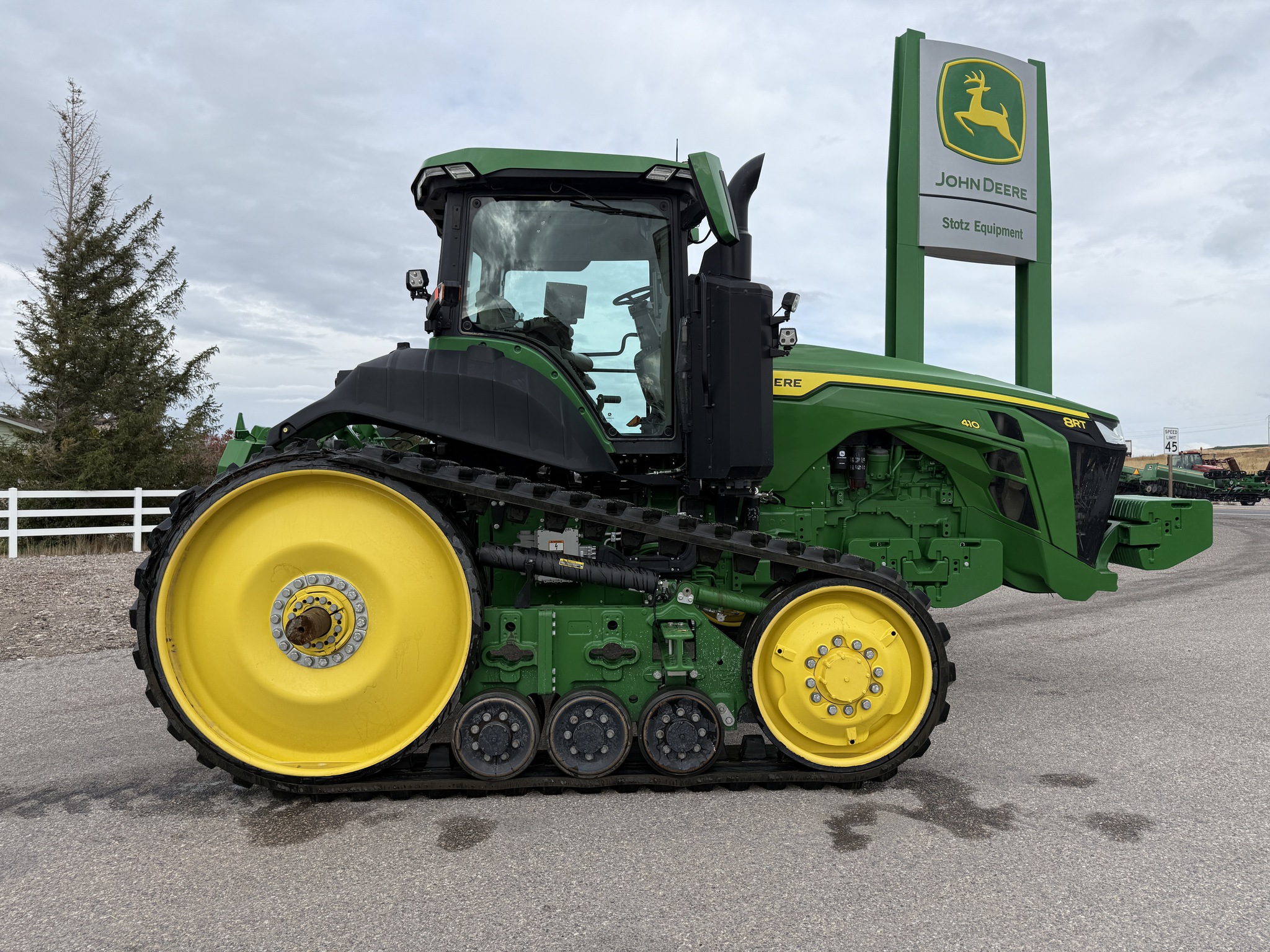 2023 John Deere 8RT 410 Image 6