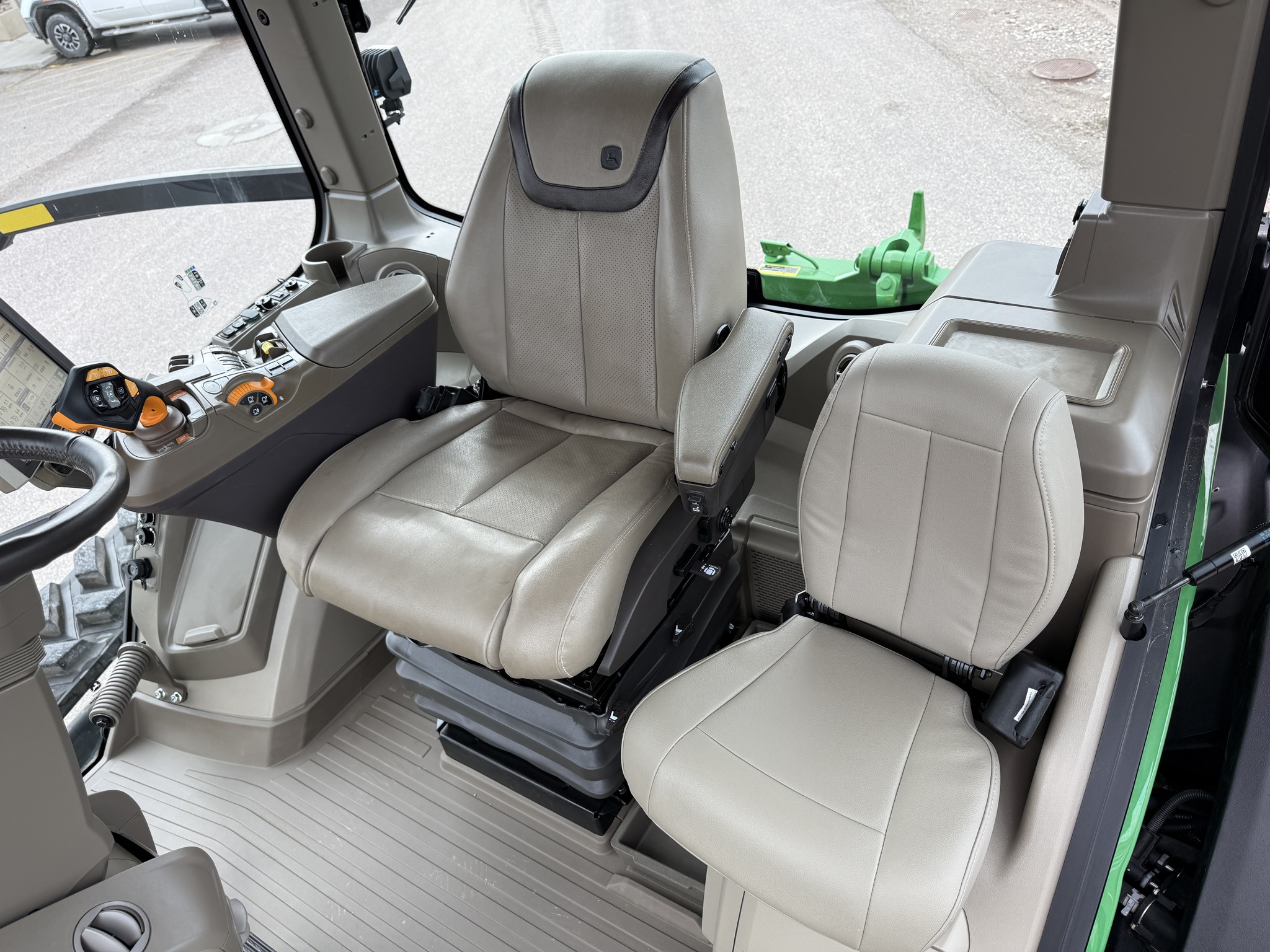 2023 John Deere 8RT 410 Image 13