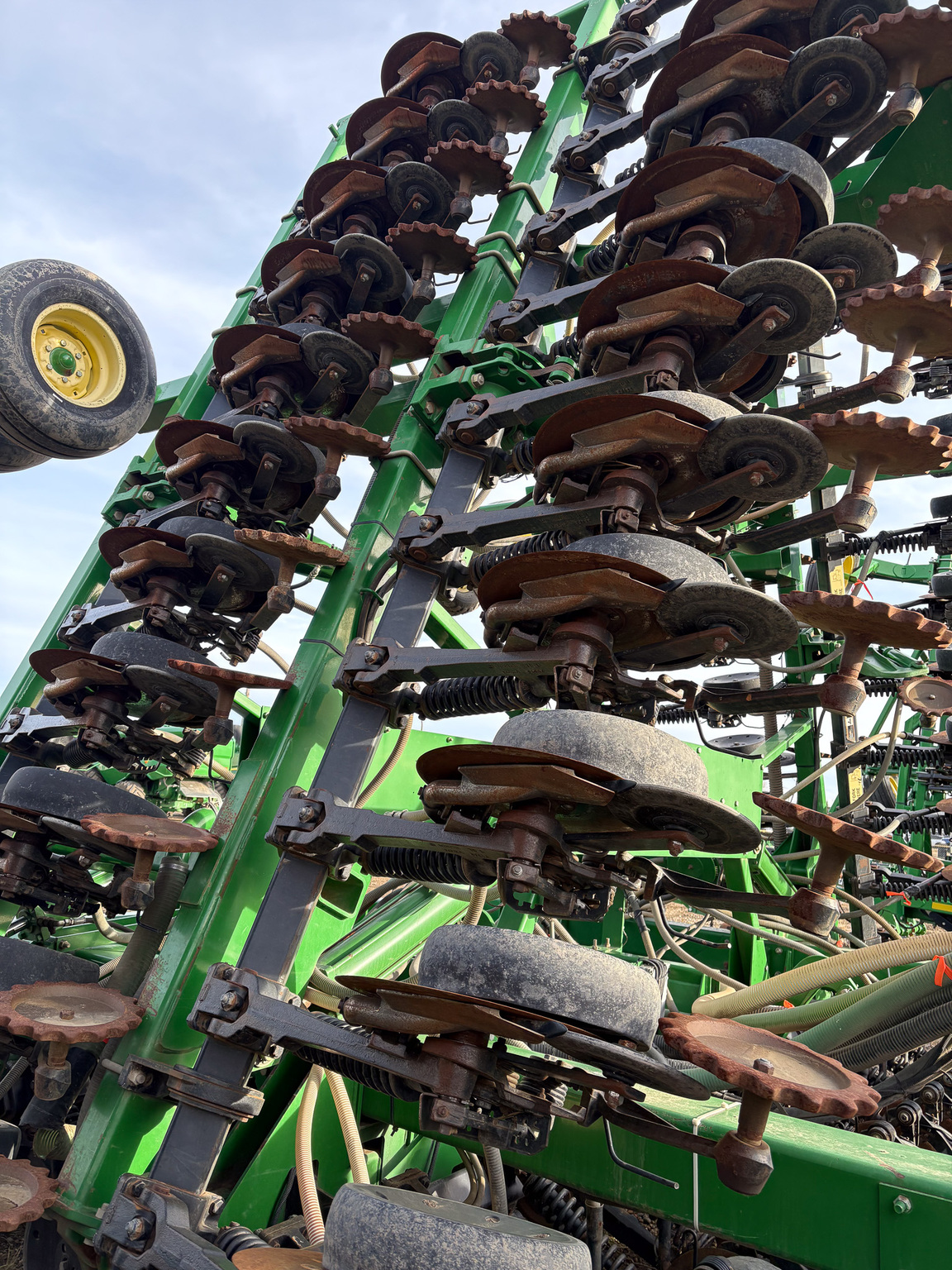 2004 John Deere 1910 Image 3