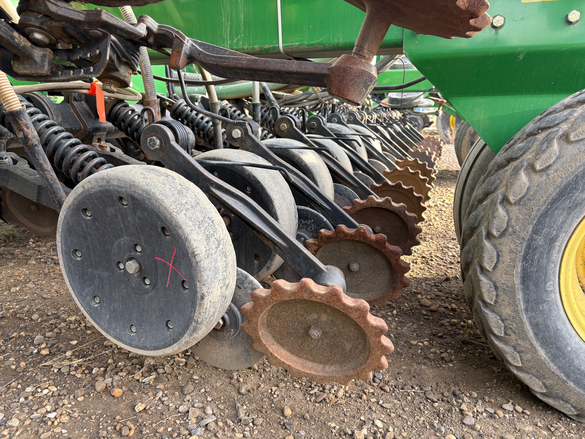 2004 John Deere 1910 Image 4