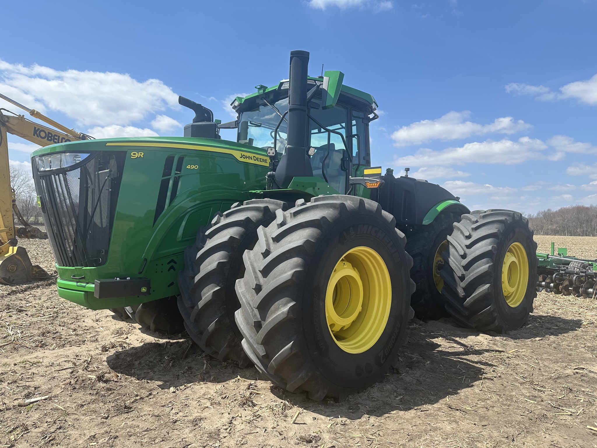 2022 John Deere 9R 490 Image 2