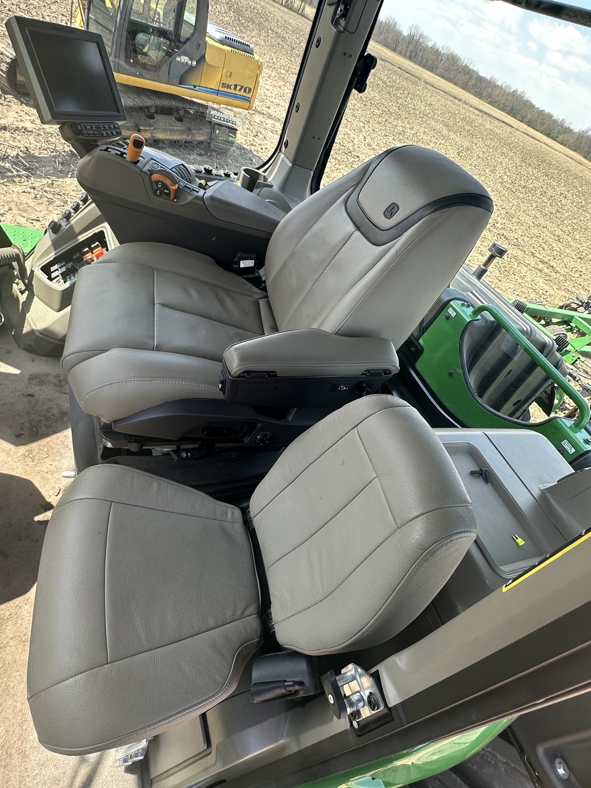 2022 John Deere 9R 490 Image 9