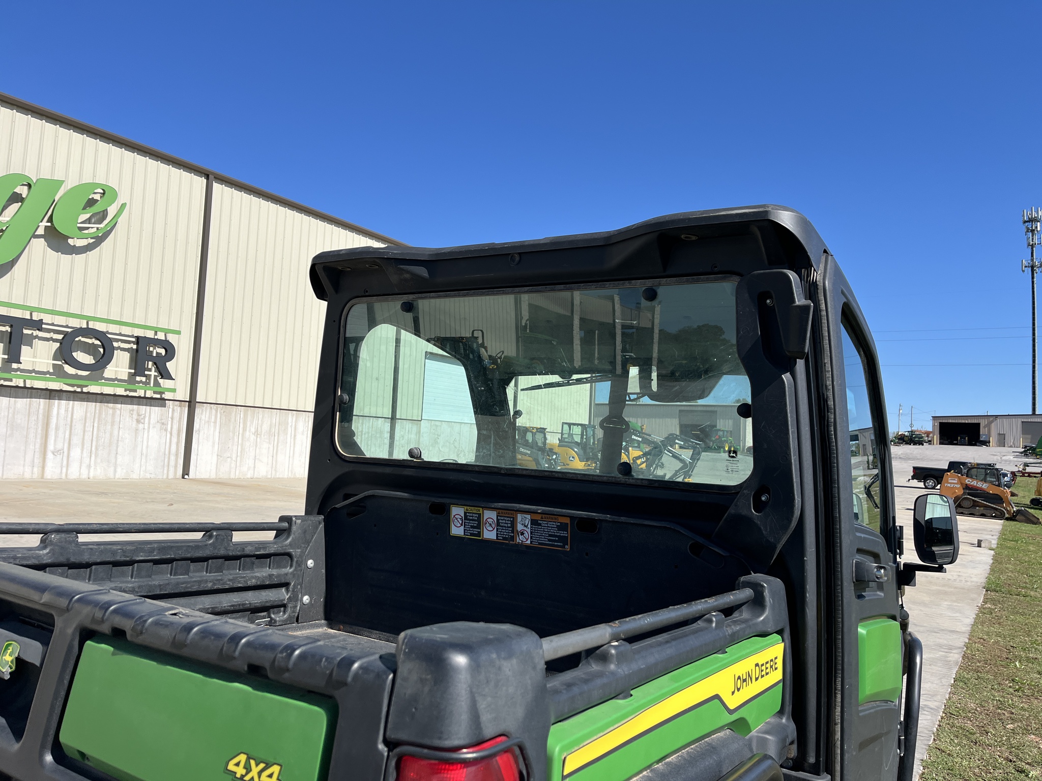  2023 John Deere XUV 835M at Heritage Tractor in Rogersville, MO