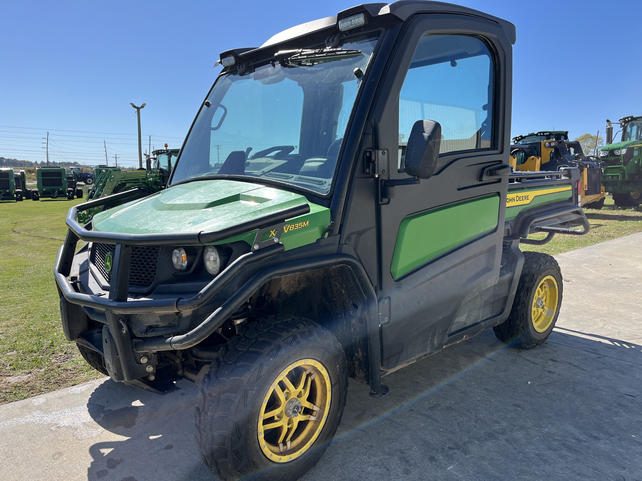  2023 John Deere XUV 835M at Heritage Tractor in Rogersville, MO