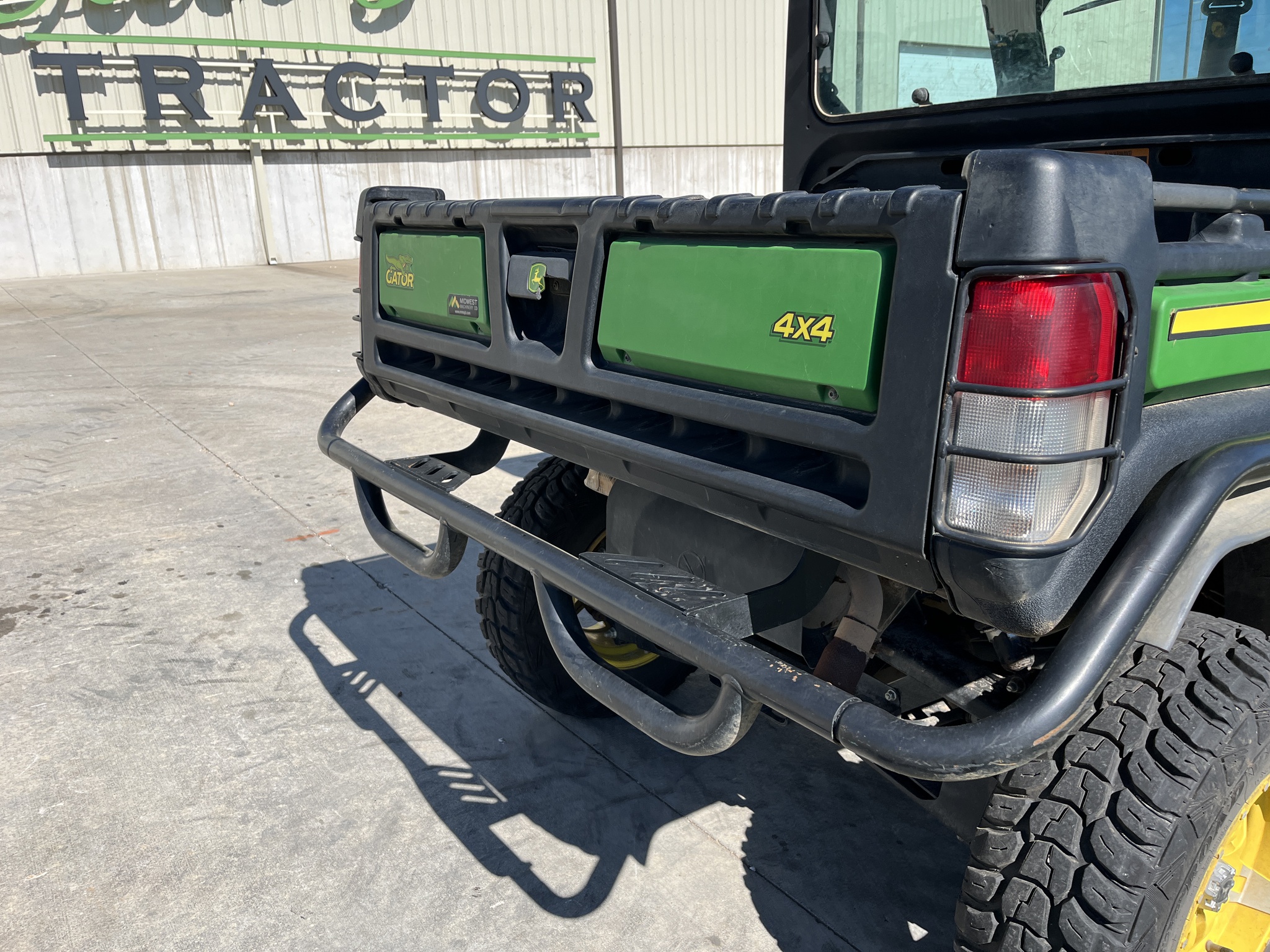  2023 John Deere XUV 835M at Heritage Tractor in Rogersville, MO