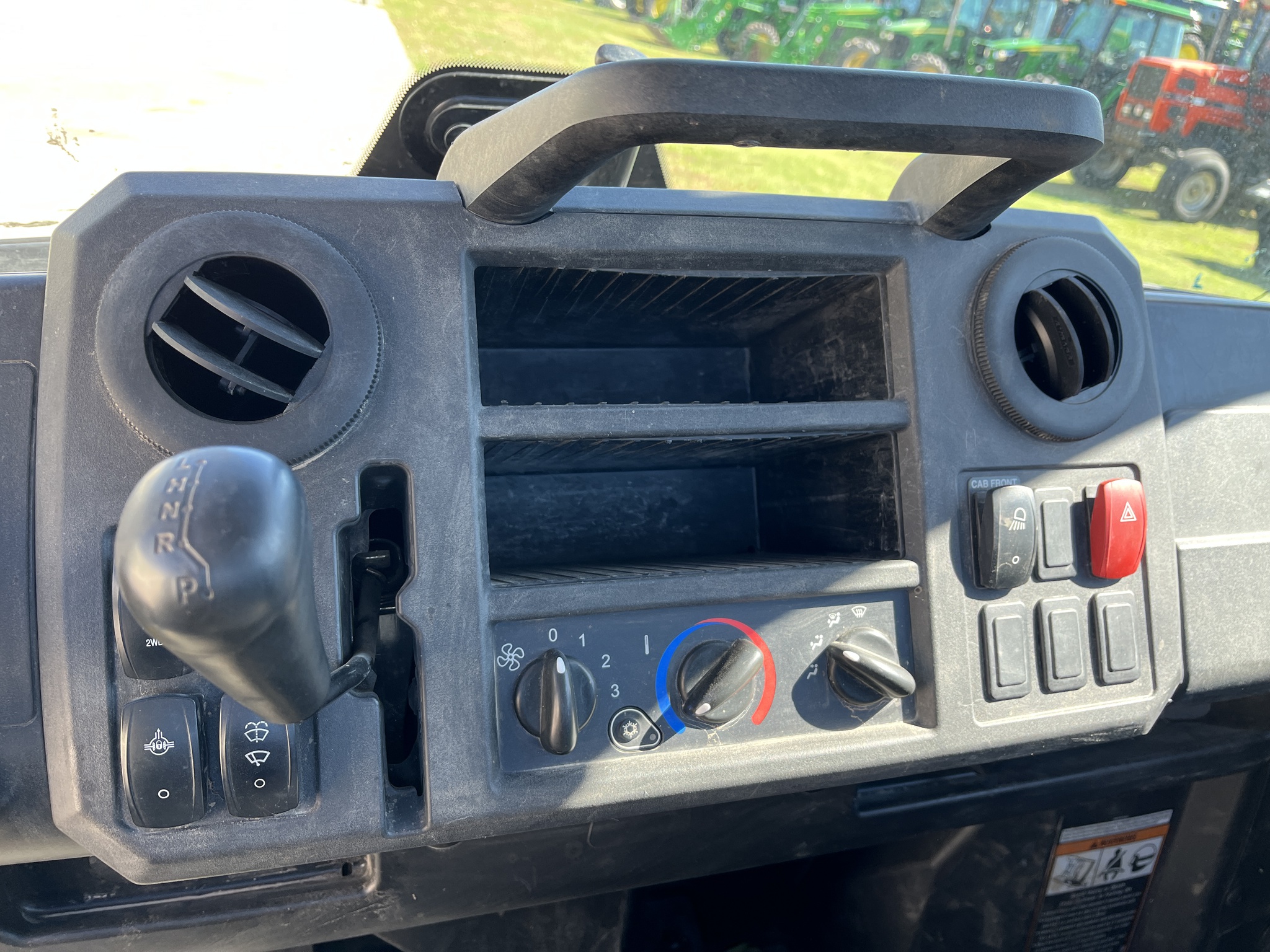  2023 John Deere XUV 835M at Heritage Tractor in Rogersville, MO