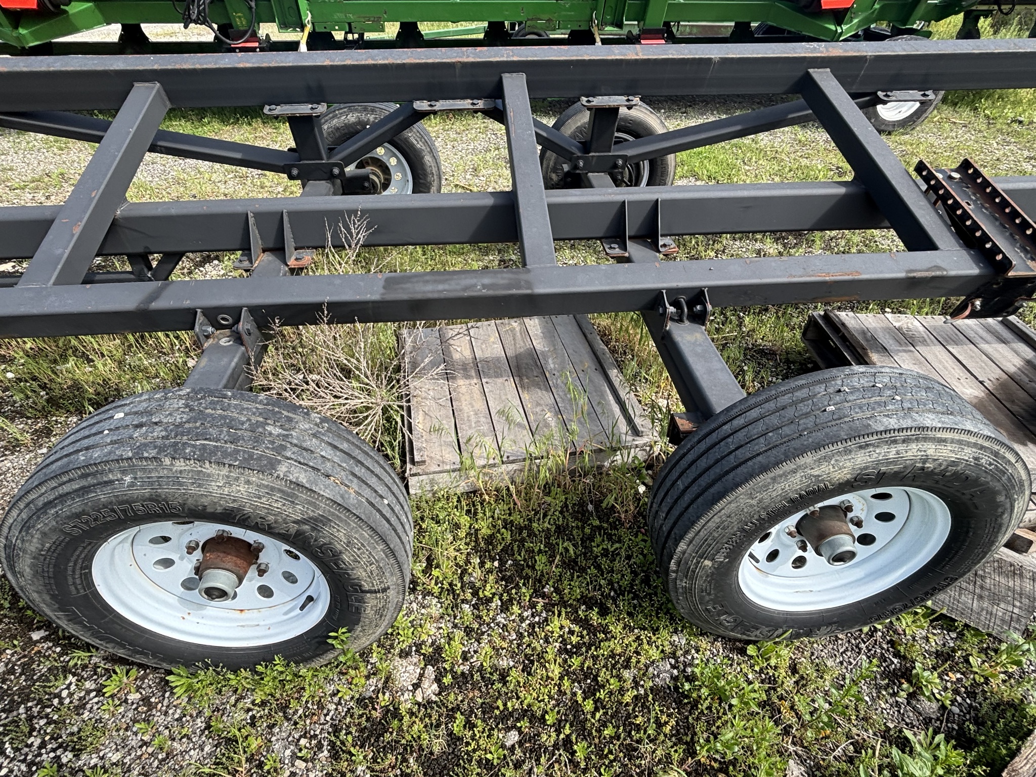 Used 2013 Maurer HT42 Header carts at Koenig Equipment in Greenfield, IN - PhotoXL4