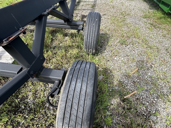 Used 2013 Maurer HT42 Header carts at Koenig Equipment in Greenfield, IN - Photo13