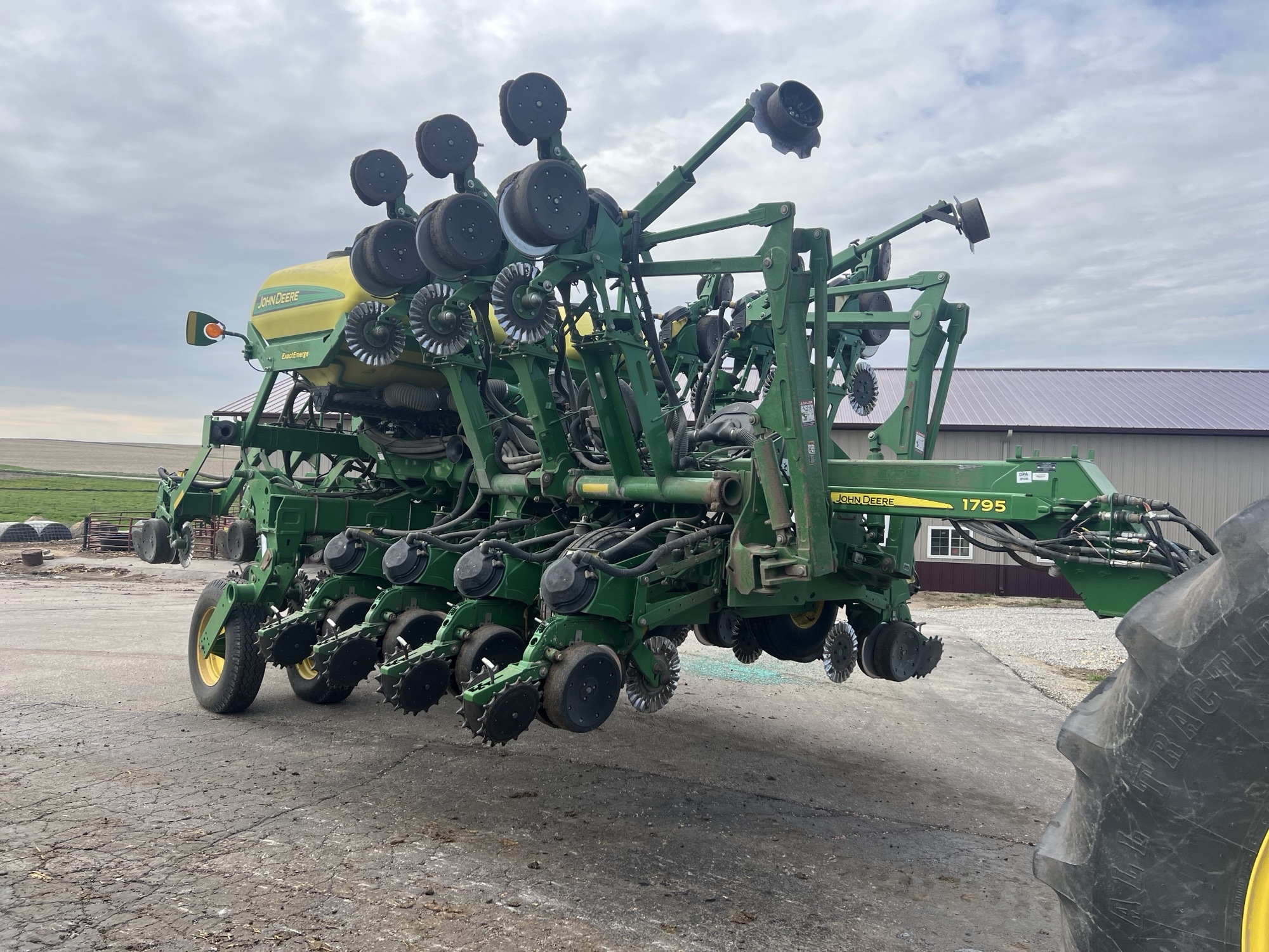 2015 John Deere 1795 Image 1