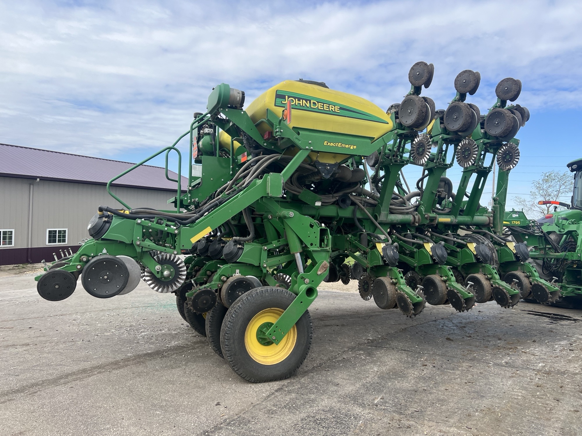 2015 John Deere 1795 Image 3
