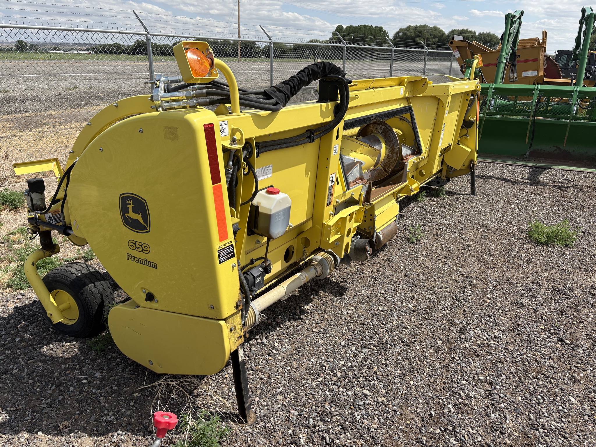 2019 John Deere 659 Image 6
