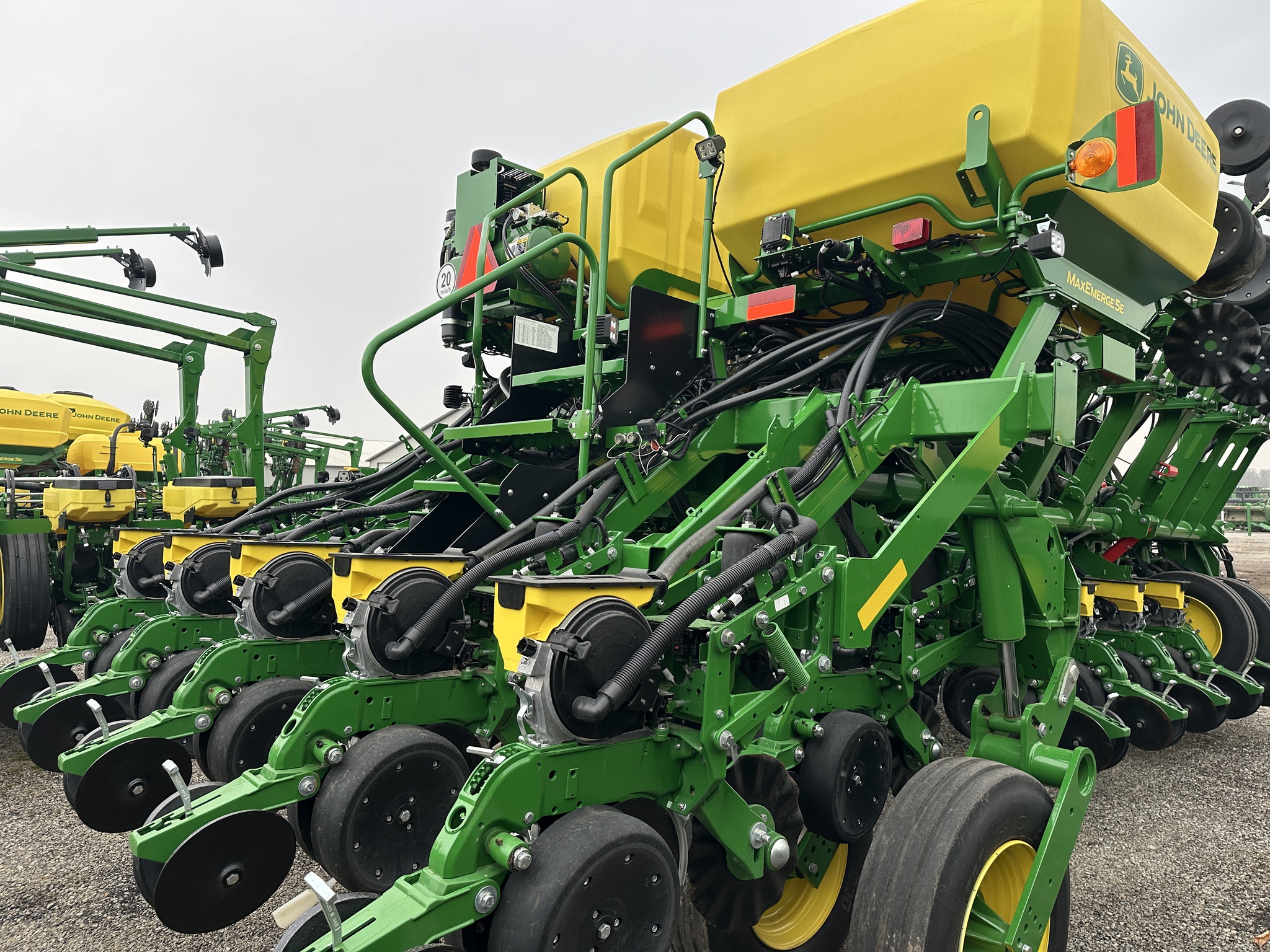 2025 John Deere 1795 Image 8