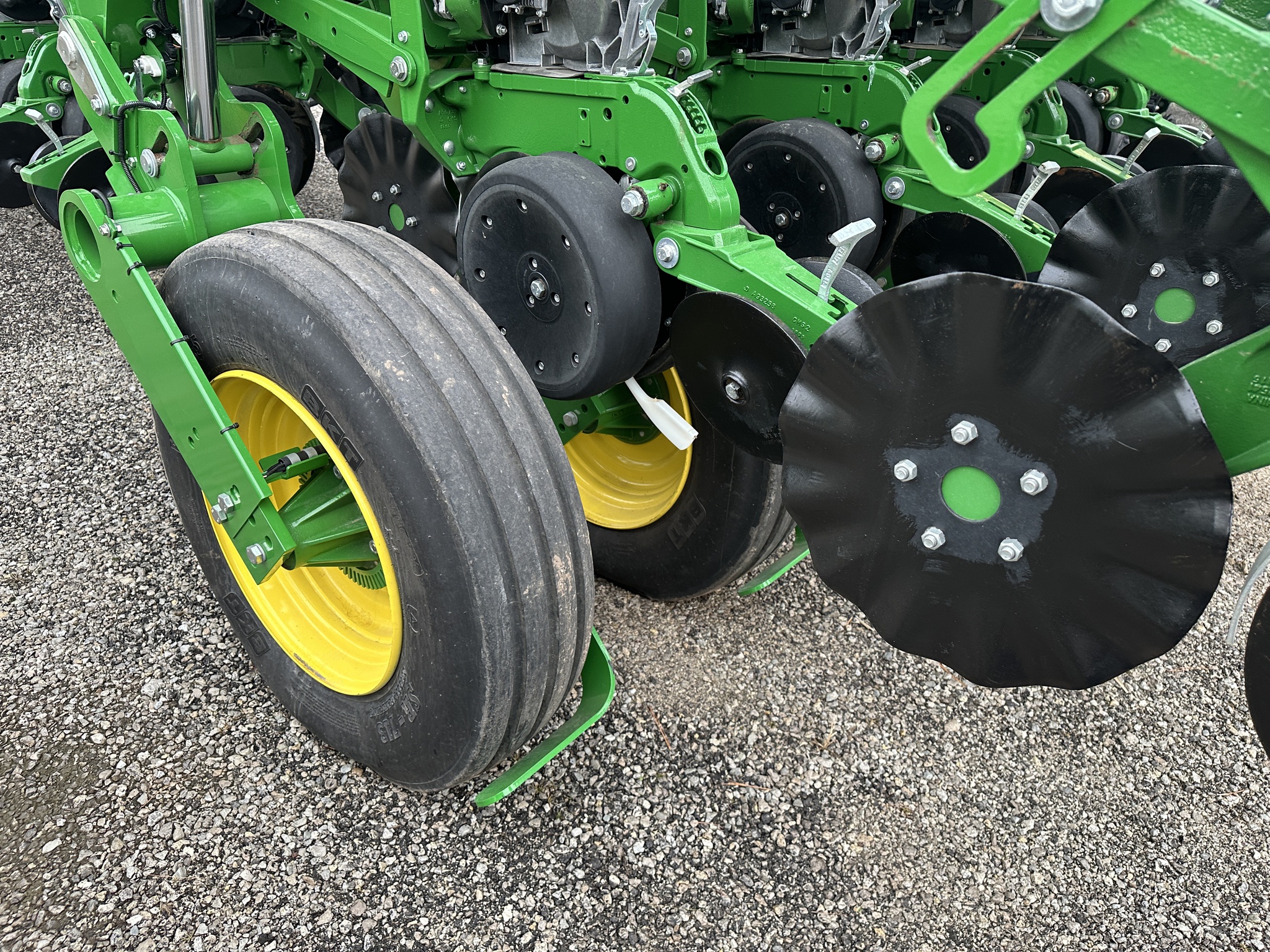 2025 John Deere 1795 Image 11