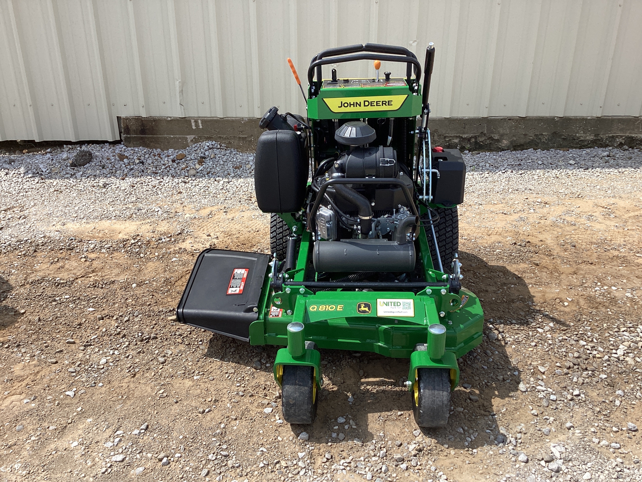 2024 John Deere Q810E Image 3