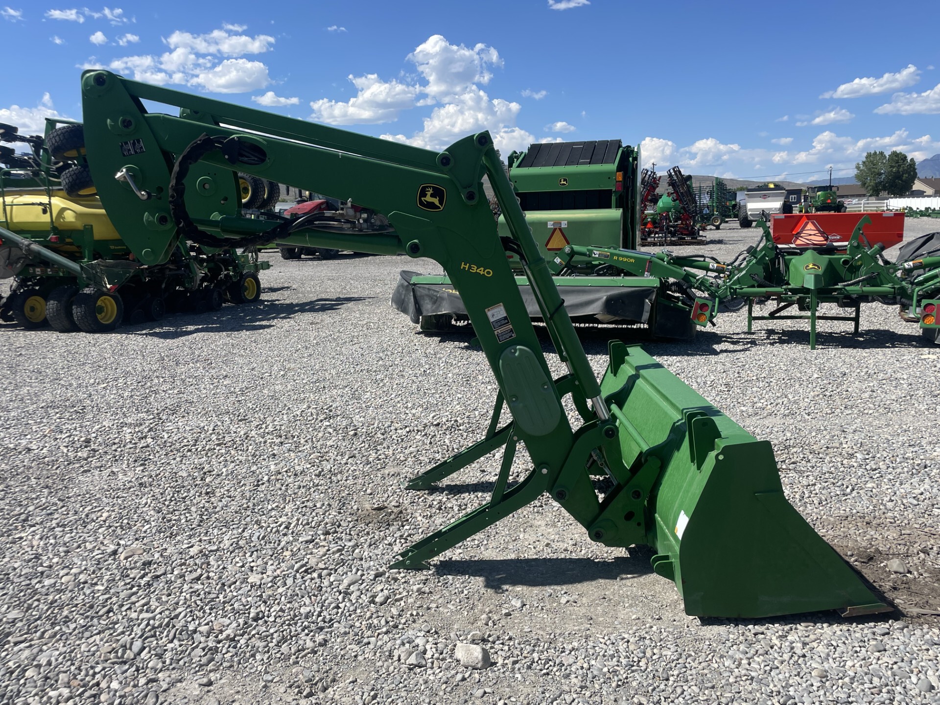 2013 John Deere H340 Image 4