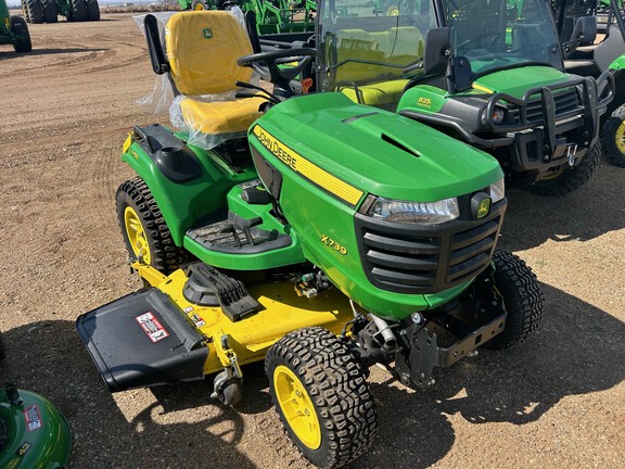 2021 John Deere X739 Used Equipment