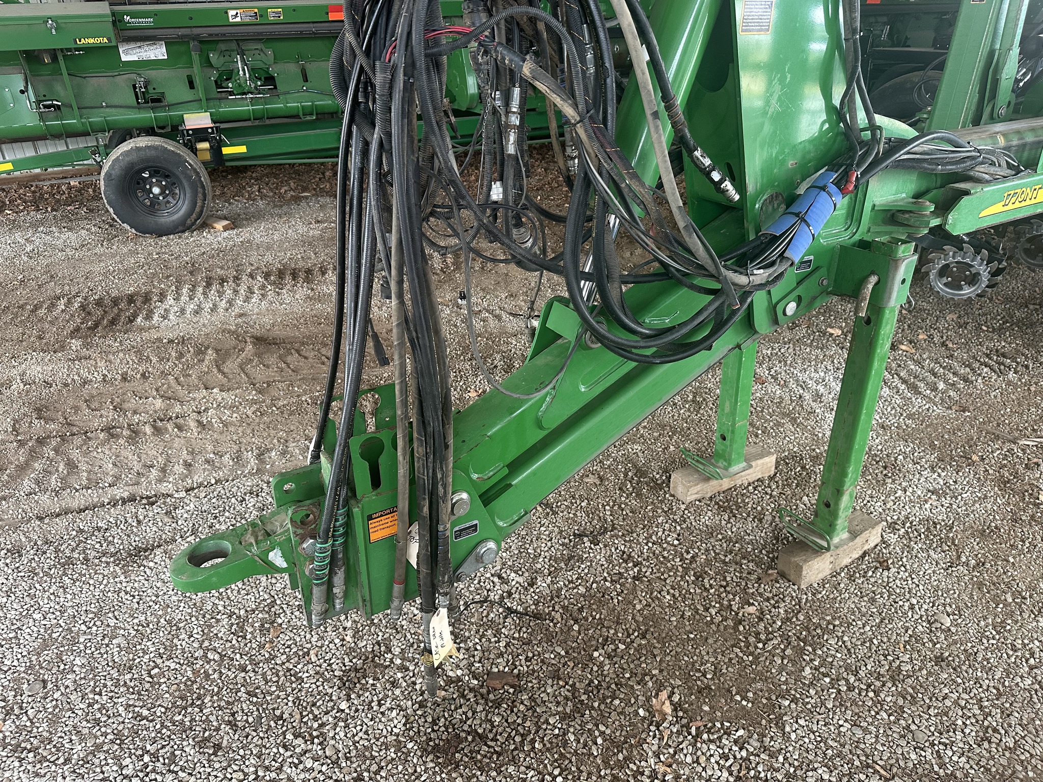 2010 John Deere 1770NT Image 9