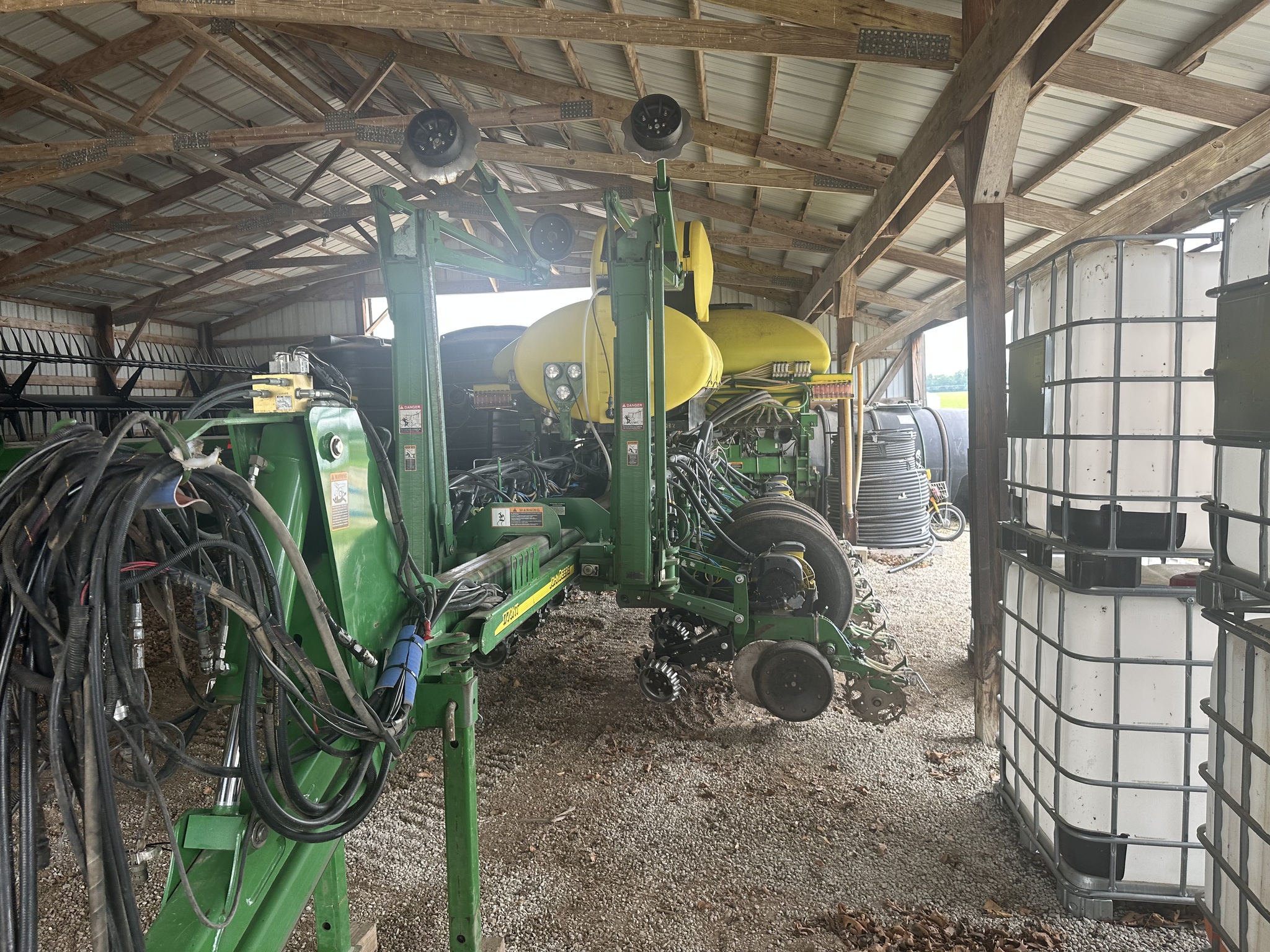 2010 John Deere 1770NT Image 8
