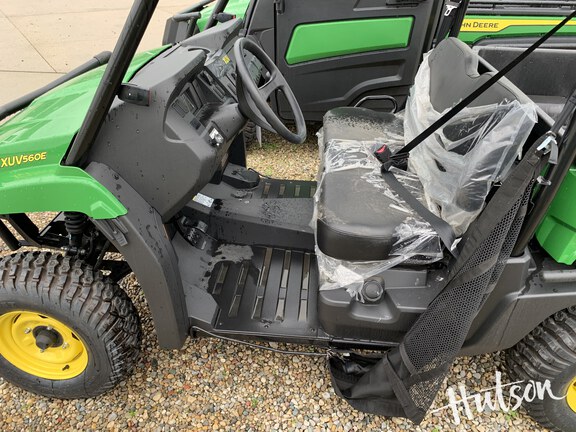 Photo of 2024 John Deere XUV 560E