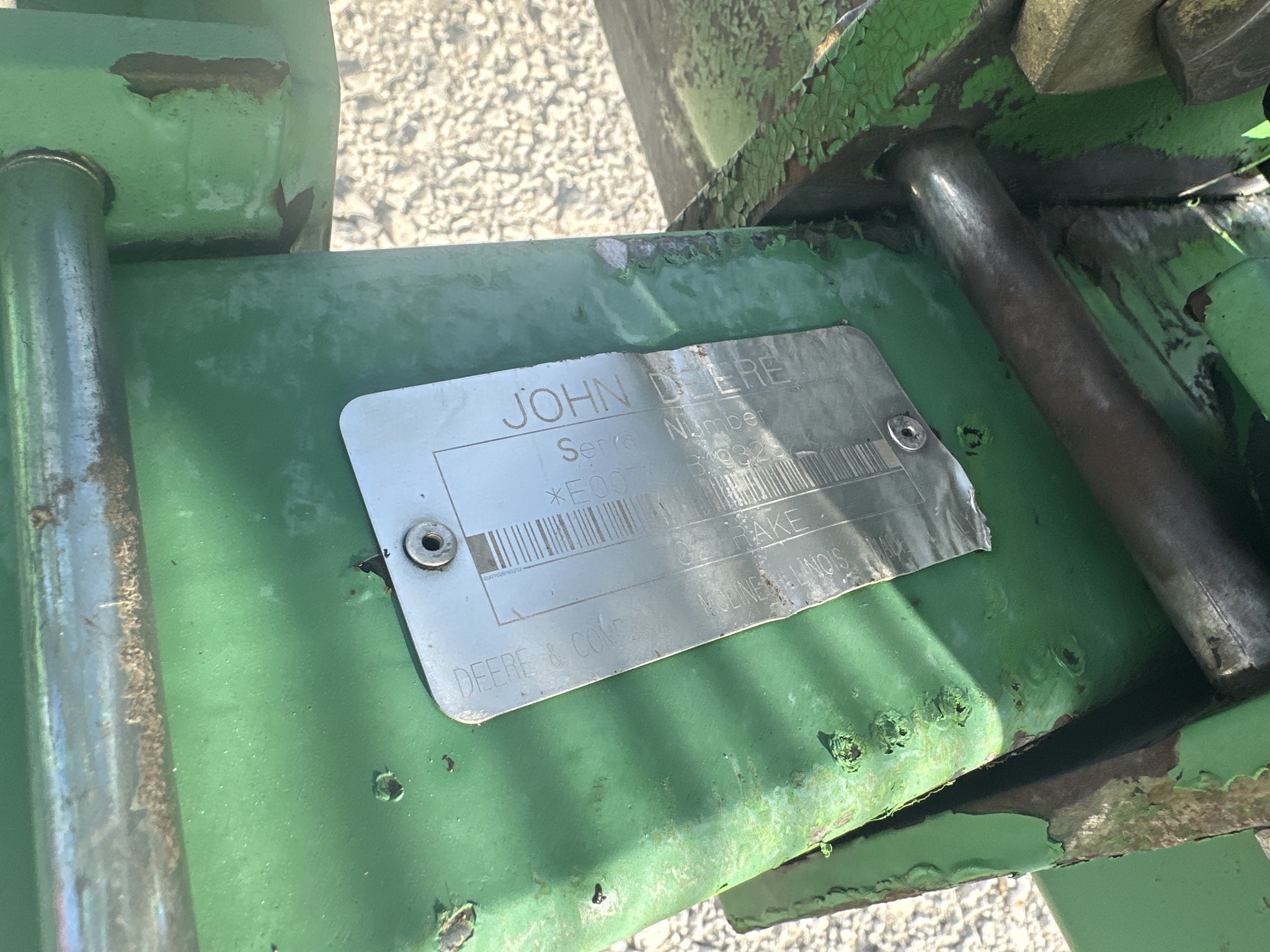 2002 John Deere 702 Image 17